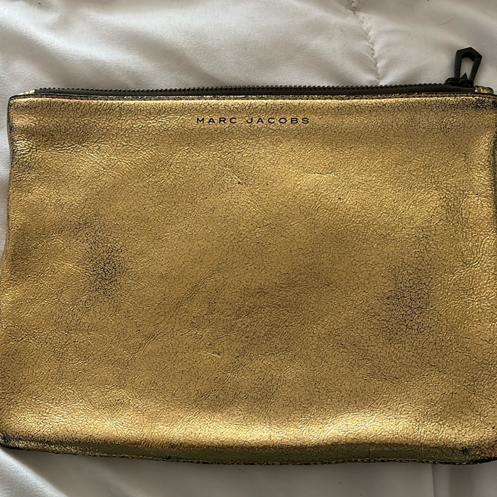 Marc Jacobs x Target Neiman Marcus Metallic Gold with zipper Rare. Flaw on back